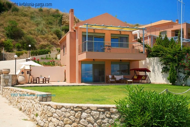 Villa with 3 bedrooms by the sea