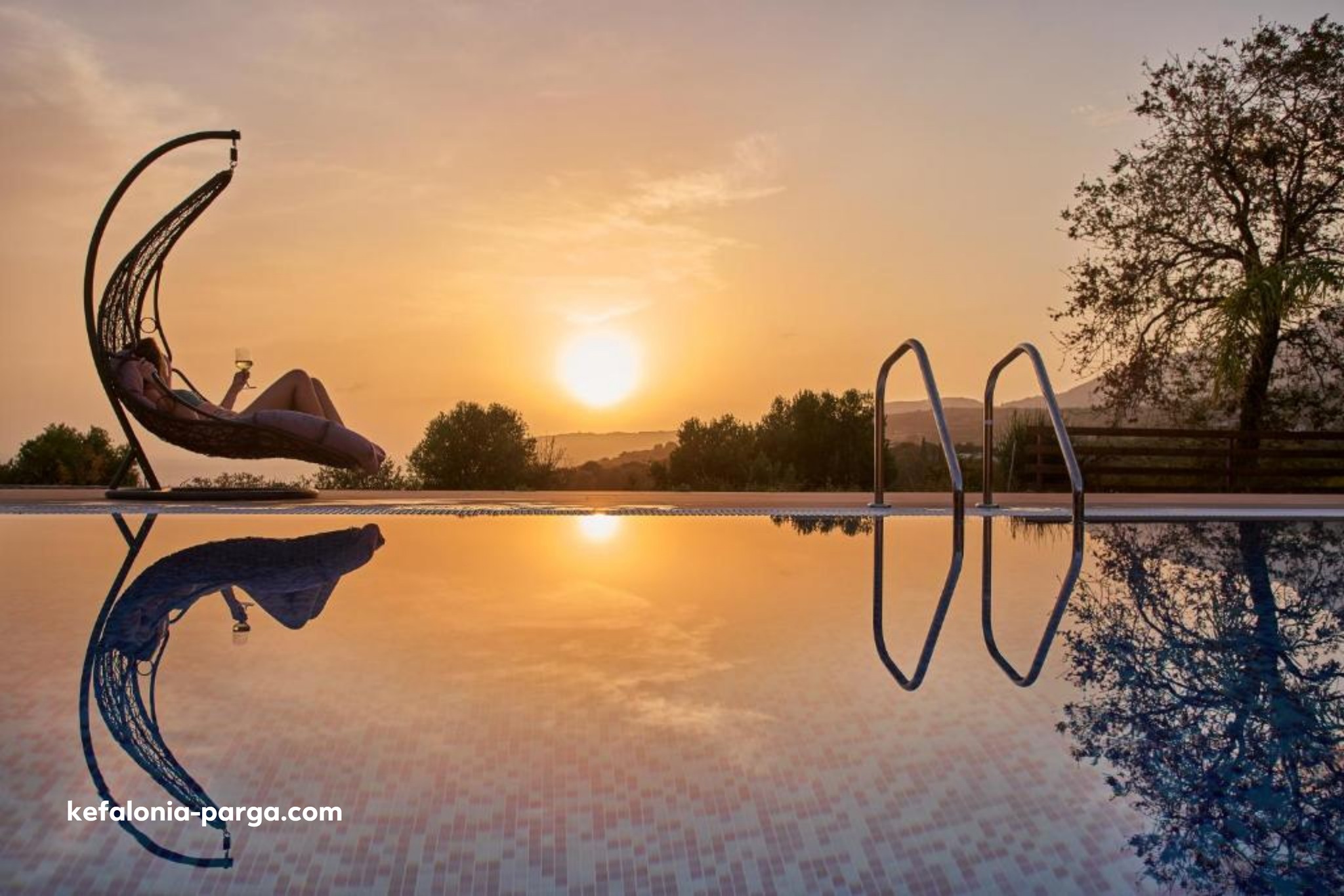 Kefalonia villas with pool: modern 2 bedroom villa with private pool by Skala, Kefalonia, Greece. Kefalonia holidays.